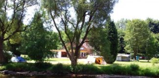 Camping de la Cascade bij de Amblėve Camping de la Cascade