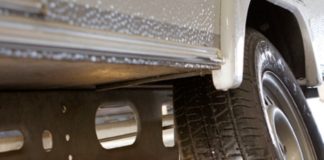 BOVAG roept vakantiegangers op banden goed te controleren versleten rubber