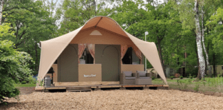 Rent-a-Tent viert start van het nieuwe kampeerseizoen Grand Lodgetent II op Camping Landgoed Kattenbergse Hoeve