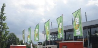 Bravo Vouwwagenwereld bestaat 30 jaar Bravo Vouwwagenwereld bestaat 30 jaar