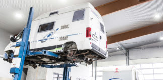 Actieve sturing bij schadereparatie voor caravans Actieve sturing bij schadereparatie voor caravans