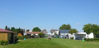 Camping Den Hoogen Berg in het mooie land van Maas en Waal Camping Den Hoogen Berg in het mooie land van Maas en Waal