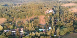 Camping La Bonne Vie gelegen tussen wijngaarden en bossen Camping La Bonne Vie gelegen tussen wijngaarden en bossen