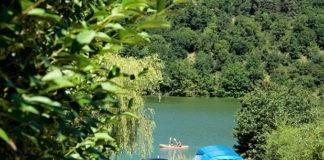 Camping d’Arpheuilles gelegen in een mooi en wild natuurgebied Camping d’Arpheuilles