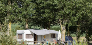 Camping Château de Lez Eaux een prachtige 5 sterren camping Camping Château de Lez Eaux een prachtige 5 sterren camping