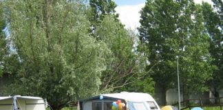 Minicamping de Eendenkooi in Waardenburg met vele fiets en wandelroutes Minicamping eendenkooi in Waardenburg met vele fiets en wandelroutes