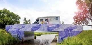 Maarten van der Weijden trapt Camperelfstedentocht af Maarten van der Weijden trapt Camperelfstedentocht af