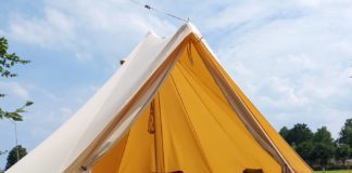 Overnachten in knusse, bohemian ingerichte Bell tenten Overnachten in knusse, bohemian ingerichte Bell tenten