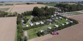 Minicamping In de Bocht genieten van de ondergaande zon Minicamping In de Bocht genieten van de ondergaande zon