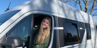 Jonge onderneemster start verhuurbedrijf in de camperwereld Super jonge onderneemster start verhuurbedrijf in de camperwereld