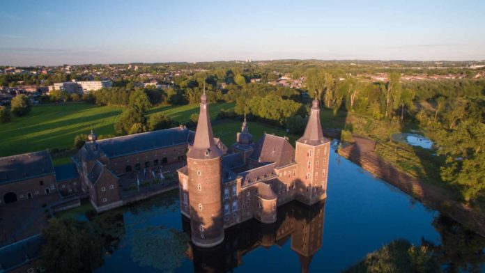 Kasteel Hoensbroek is het allermooiste kasteel van Nederland