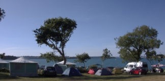 Camping Les Pieds dans l’Eau omsloten door natuur Camping Les Pieds dans l’Eau omsloten door natuur
