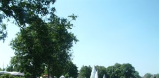 Camping en Jachthaven De Rakken in Friesland Camping en Jachthaven De Rakken in Friesland