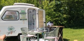 Kamperen in de schattigste caravan Kamperen in de schattigste caravan