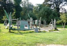 Waarom natuurlijke speelplekken heel goed passen bij moderne campings Waarom natuurlijke speelplekken heel goed passen bij moderne campings