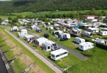 Campingplatz Wesertal aan de rivier de Weser Campingplatz Wesertal aan de rivier de Weser