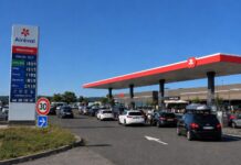Nederlanders schatten kosten autovakantie vaak te hoog in Nederlanders schatten kosten autovakantie vaak te hoog in