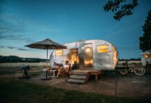 Kamperen in stijl: kies je voor een camper, caravan, tent of huisje? Kamperen in stijl: kies je voor een camper, caravan, tent of huisje?