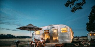 Kamperen in stijl: kies je voor een camper, caravan, tent of huisje? Kamperen in stijl: kies je voor een camper, caravan, tent of huisje?